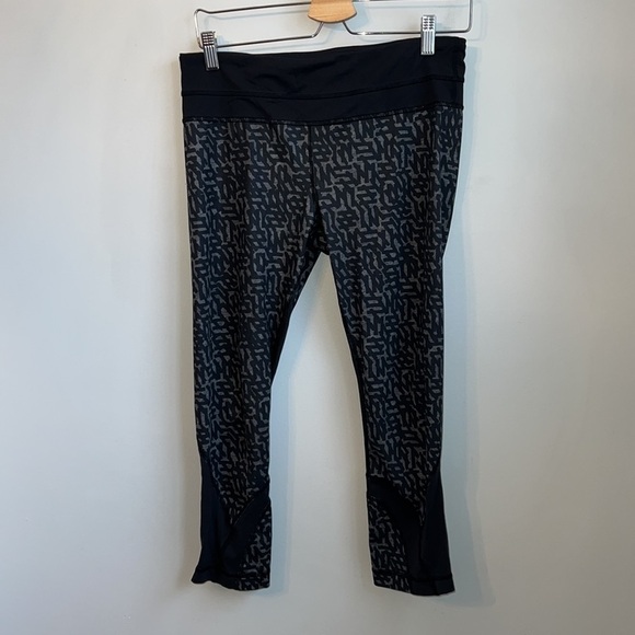 Lululemon Run Inspire II Cropped Leggings SZ 8 - Picture 3 of 9